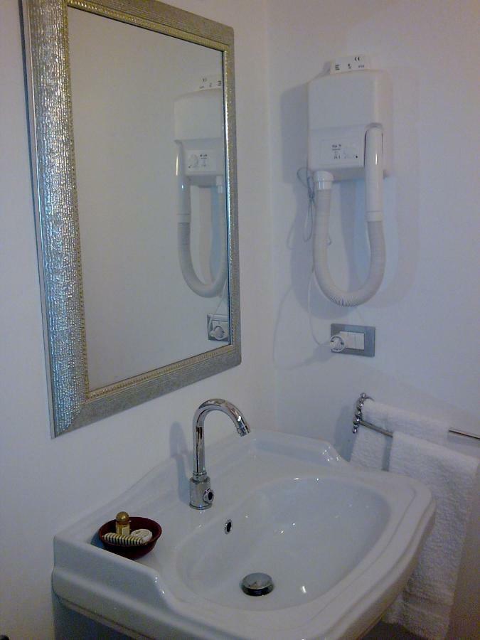 La Dolce Vite Hotel Тури Екстериор снимка